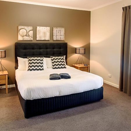 Port Lincoln Foreshore Apartments ภายนอก รูปภาพ
