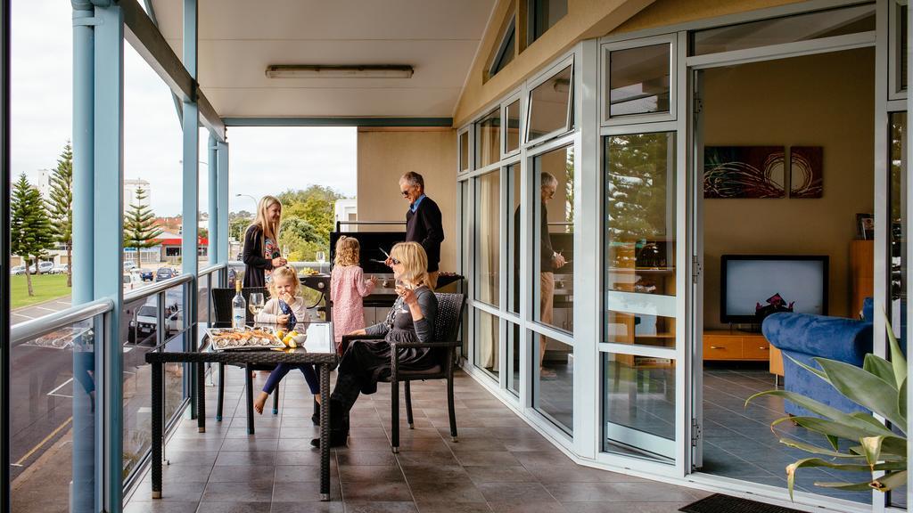 Port Lincoln Foreshore Apartments ภายนอก รูปภาพ